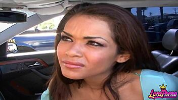 big tits latina daisy marie vibes pussy while sucking huge cock