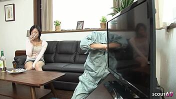 big tits japanese wife seduces for creampie 😍💦