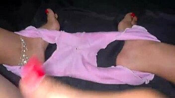 Colombian girl flashes huge puffy cameltoe pussy lips in tight shorts at dawn closeup