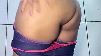 Suculent Ass Farts Explode in Juicy Bunda Frenzy!