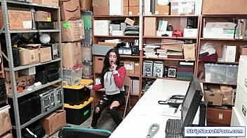 oh security guard fuckin shoplifter teen so hard uhh