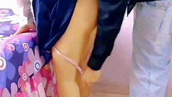 echémelos adentro profe! 😩 mi chochito está apretado y ansioso por verga primera vez 🔥 real casero 💦