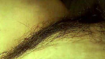 hairy mature latina plays piano with her wet pussy