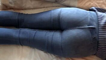 first time i creampied her pussy on beach vacation cum drips out