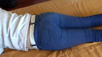 first time i creampied her pussy on beach vacation cum drips out