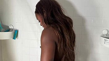 my naughty neighbor kennedy reign flashes tits pussy for interracial fun 😜