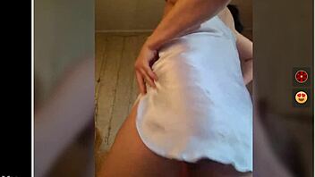 hey, tia lúcia's big nipples bounce as she dances wildly on cam