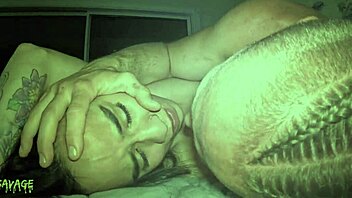 Puerto Rican girlfriend rides boyfriend in homemade session