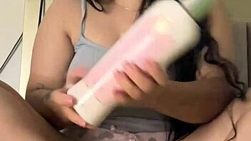 curvy latina gives first-time foot fetish massage in 4k 👣💋✨