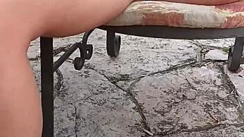 Voyeur milf shaves pussy on holiday