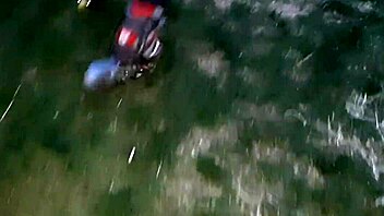 Paid coach skating lesson hides wet cunnilingus fun