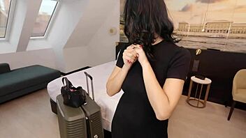 wife lets me bang her friend vacay 🔥😏