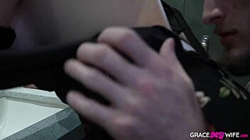 valentina bellucci ready to deepthroat while hubby watches eagerly