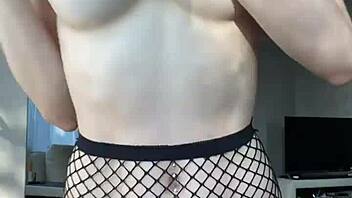 sofia siemens bares her nude body and masturbates intimately