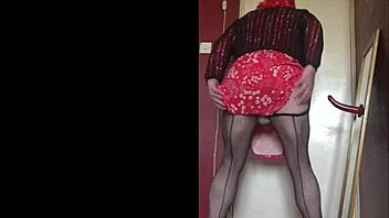 bisexual crossdresser takes ass to mouth cumshot explosion