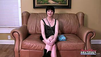 short-haired cutie cora rims ass and sucks juicy cock