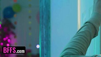 Foursome Orgy Ignites Wild Interracial Licking Frenzy