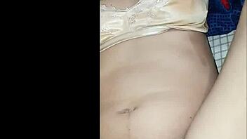 desi mature pees hairy big pussy then fucked missionary creampie