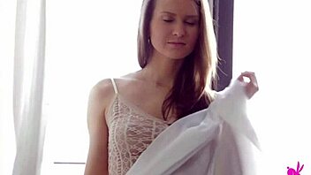 beautiful babe janna spreads wide for raw hardcore pussy masturbation