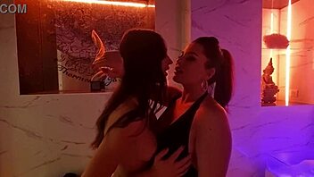 meeting anna polina for threesome blowjob cum fun 😘