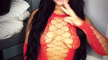 Horny British girlfriend squirts solo on webcam toys