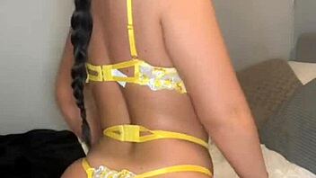 Horny British girlfriend squirts solo on webcam toys