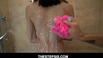 scarlett bloom's big tits bounce in shower fuck