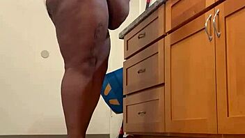 love our kitchen hangouts ❤️🍳