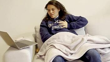 my best friend's wife fingers pussy while i watch her masturbate