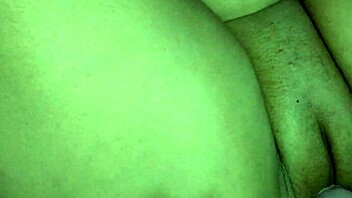 married brunette gives perfect pussy ride 🔥🍑