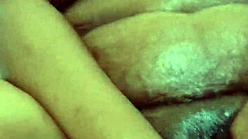 lesbian double penetration squirt explosion