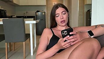 Thirsty babe wakes to pussy licking then rides cowgirl hard