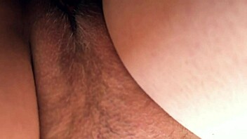 Slow-Mo Closeup Juicy Milf Pussy Creampied Intensely