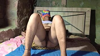 desi indian bhabhi shakes big ass in hot sex vid