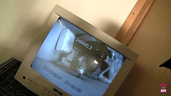 Ashley agrees to deepthroat Chris's cock through gloryhole!