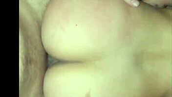 Curvy latina's huge ass bounces sexy on cock