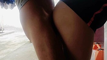 Married housewife trades curves for washer fix