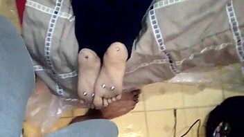 wide hip phat booty sex doll craves deep pounding sessions