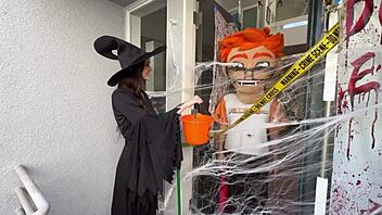 Chloe Foxxe Rides Monster Cock Broomstick For Explosive Cumshot!