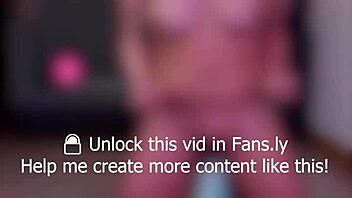 ATHLETIC Filipina NEIGHBOR WORKS OUT her PUSSY