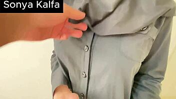 Hijab Secretary Tempts Boss With Big Tits At Home