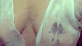 Viral Student Bathes Solo Curvy Beauty