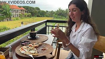 eating cum-covered pizza in public cafe yum!