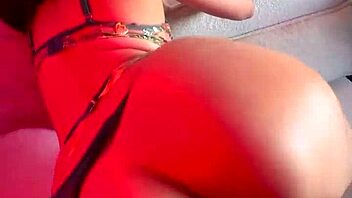 i tease strangers with my cute ass for hard pounding