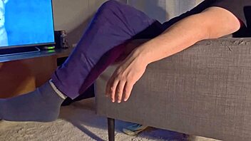 blonde cleaner in tight jeans gets fucked hard squirting everywhere