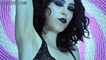 rebecca diamante's silky armpits mesmerize in femdom tease