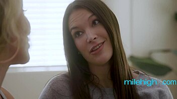 women smell better than trash men