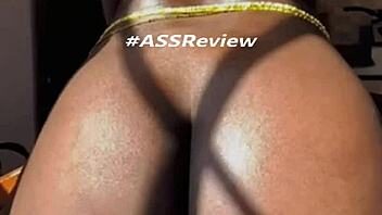 amazing ebony slut shakes her fat ass teasingly