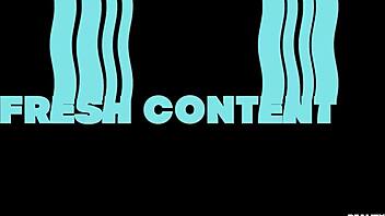 Dee Williams Lures Roommate Nicole Doshi for Bedroom Lesbian Squirting