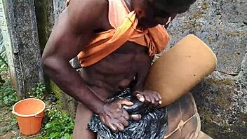 hot toys stretch wet pussy in rough fucking play